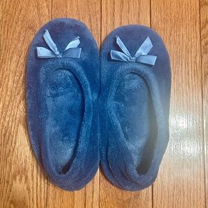 Like New Isotoner Navy Terry Ballerina Slippers with Satin Bow Size XL 9.5-10.5